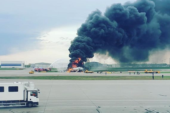 В Шереметьево загорелся пассажирский самолет «Аэрофлота» (видео)