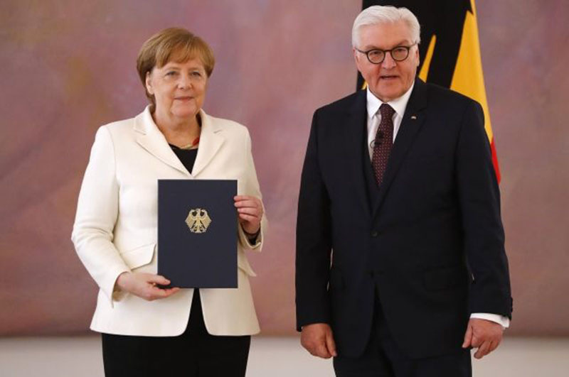 Angela Merkel Germaniya kansleri lavozimiga tasdiqlandi