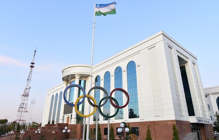 Национальный олимпийский комитет прокомментировал громкий скандал с узбекскими пловцами