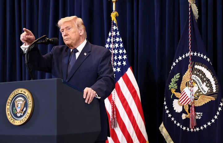 Трамп Эронга «қақшатқич зарба» санасини эълон қилди