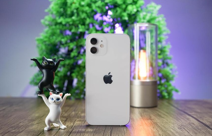 Дунёда энг кўп сотилаётган смартфон номи маълум бўлди