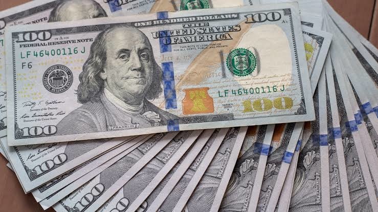 Dollar kursida sezilarli pasayish yuz berdi