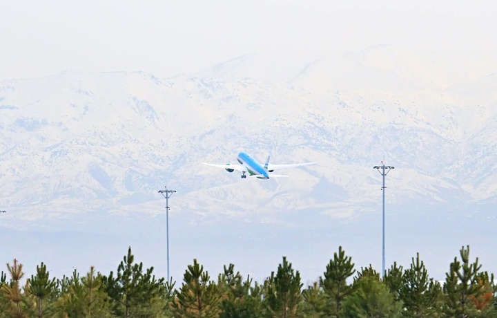Шавкат Мирзиёев Покистонга жўнаб кетди