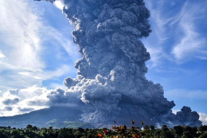 Indoneziyadagi dahshatli vulqon otilishida 13 kishi halok bo‘ldi