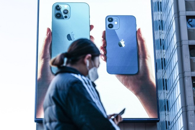 Apple выпустит беспроводной магнитный аккумулятор для смартфонов