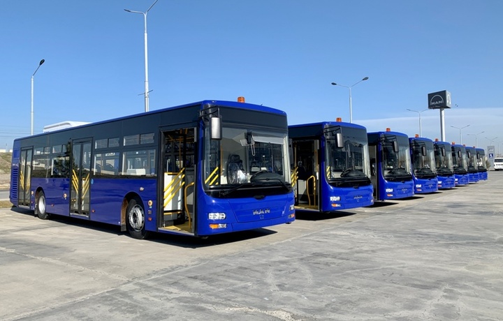 Toshkent xalqaro aeroportida O‘zbekistonda ishlab chiqarilgan avtobuslar yurmoqda