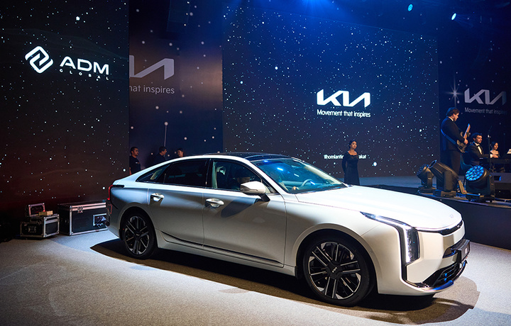 Kia Toshkentda yangilangan K8 va Carnival flagmanlarini taqdim etdi