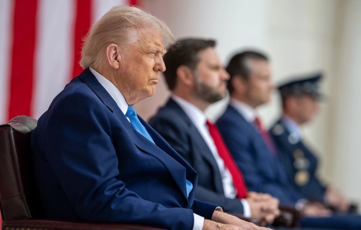 ОАВ: Трамп Эронга зарба бериш ниятида эмас