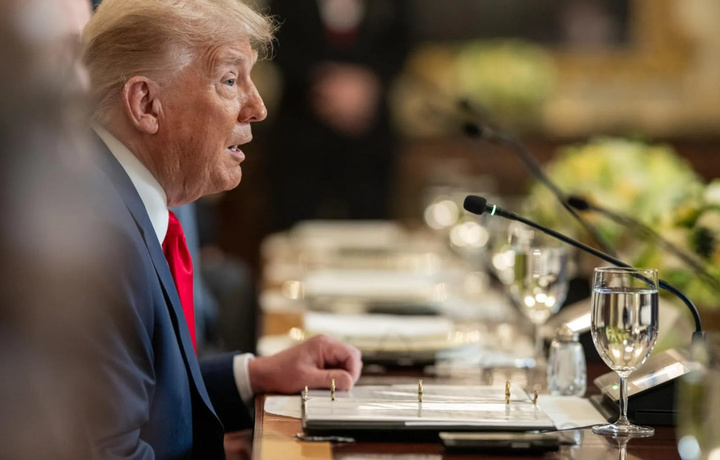 Трамп: «Душанба куни Россия борасида муҳим қарорни қабул қиламан»