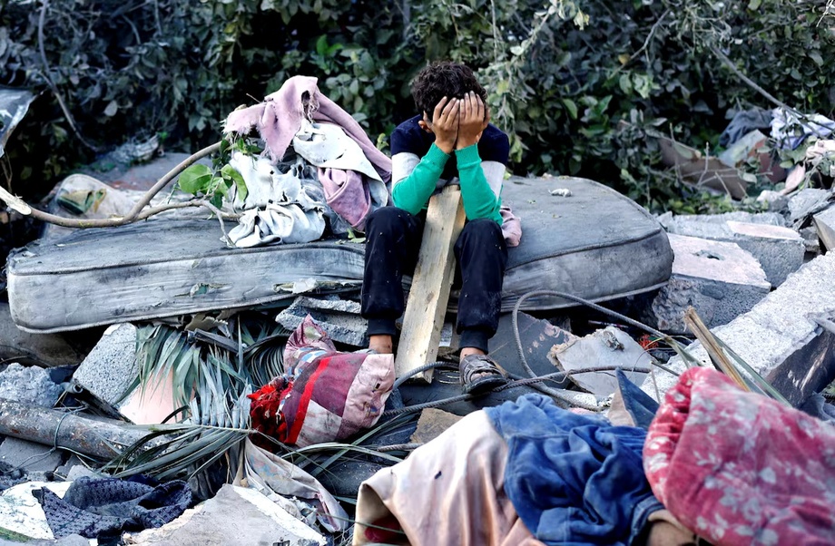 Израиль несколько раз нарушил перемирие и нанёс авиаудары по сектору Газа