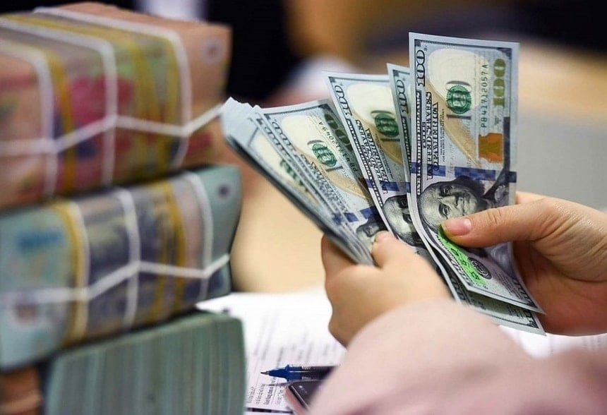 Курс доллара в Узбекистане повышается