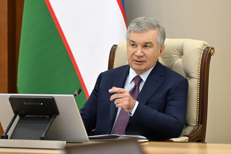 Prezident harbiy kadrlar va armiyani raqamlashtirish bo‘yicha taqdimot bilan tanishdi