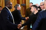 Инглиз бош дипломати Д.Лэмми ва Украина раҳбари В.Зеленский. Киев, 11 сентябрь. 