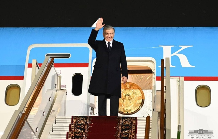 Prezident Rossiyaga tashrifini yakunladi