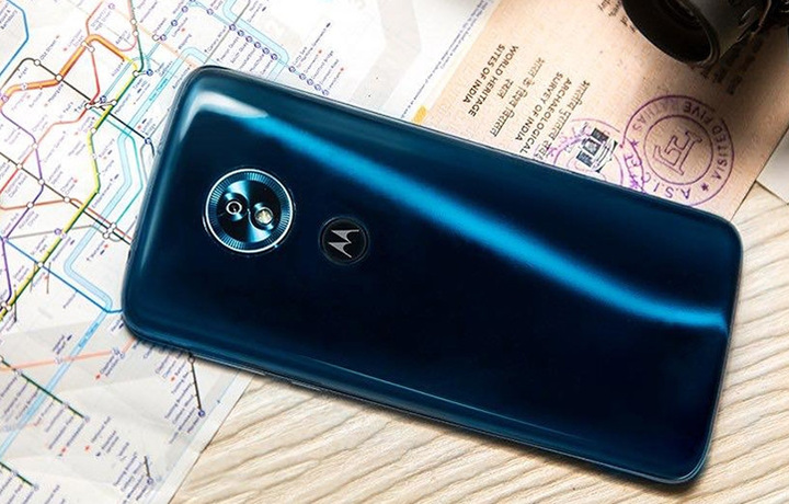 Motorola выпустит три смартфона в 2019 году