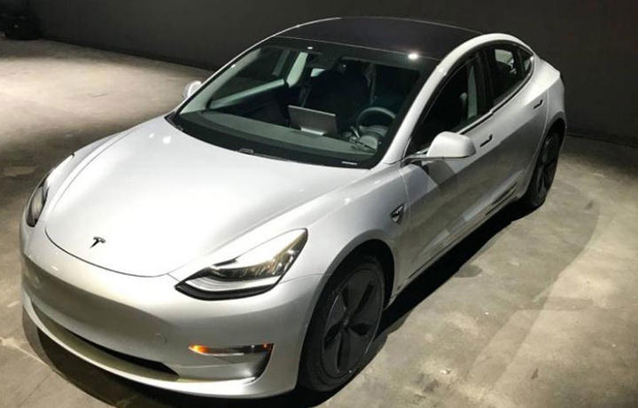 Tesla запустила продажи подержанных Model 3