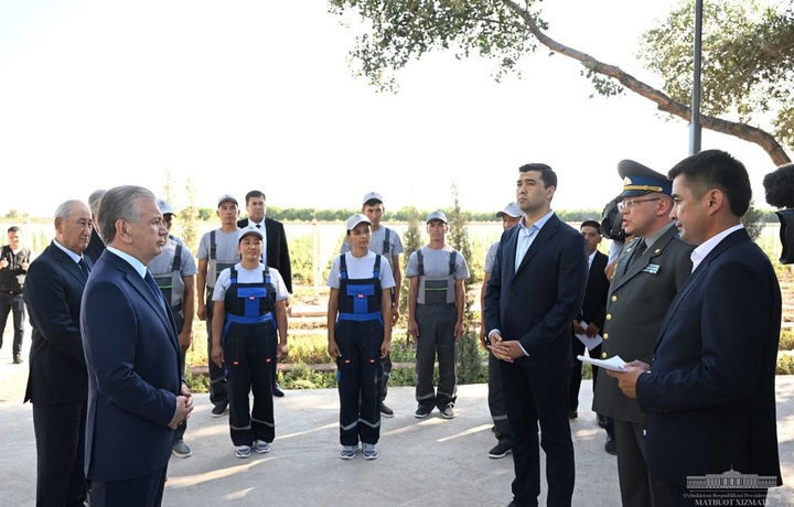 Prezident qoraqalpog‘istonlik yoshlar bilan uchrashdi