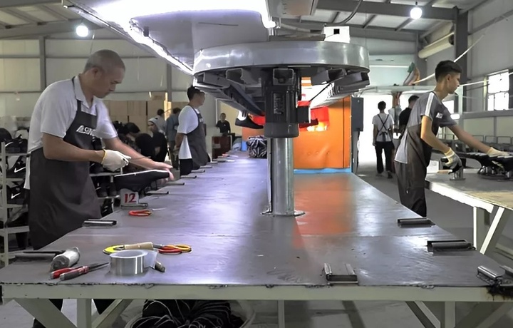 O‘zbekiston-2030: 16 ta davlat monopoliyasi bosqichma-bosqich bekor qilinadi