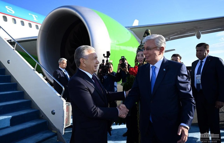 Shavkat Mirziyoyevni aeroportda Qozog‘iston prezidenti kutib oldi