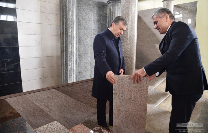 Shavkat Mirziyoyev G‘azg‘on shaharchasiga temir yo‘l olib kelishni taklif qildi