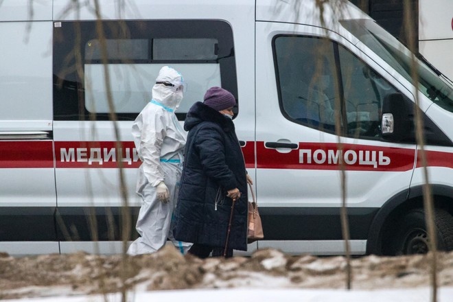 В России за сутки коронавирусом заразились 23,5 тысячи человек