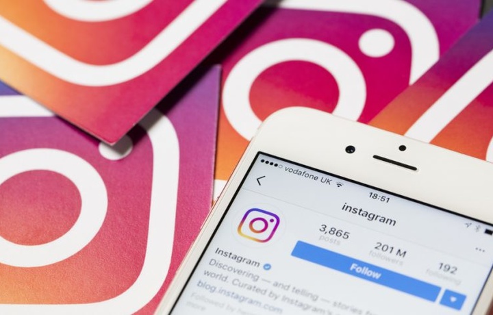 «Instagram» упал по всему миру