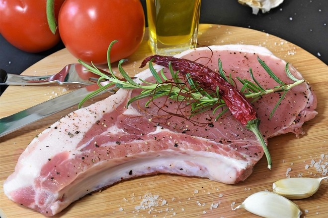 В Китае назвали продукты, нуждающиеся в обязательной термообработке