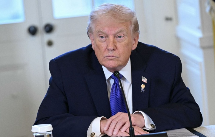 Трамп Эронга “жиддий ҳарбий чора” кўрилишини эълон қилди