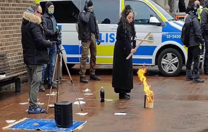 В Стокгольме снова сожгли Коран