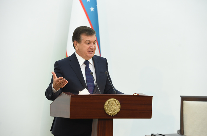 Shavkat Mirziyoyev: «To‘rtta sektor rahbari odamlar rozi bo‘lmaguncha xonasida o‘tirmaydi»