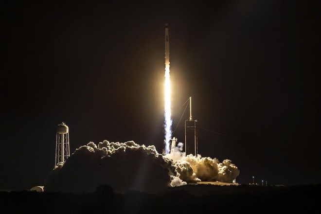 Ракета Falcon 9 успешно стартовала с космодрома в Калифорнии