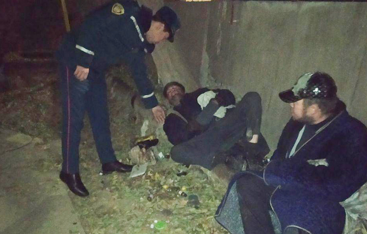ГУВД Ташкента просит жителей сообщать о замерзающих на улице бездомных