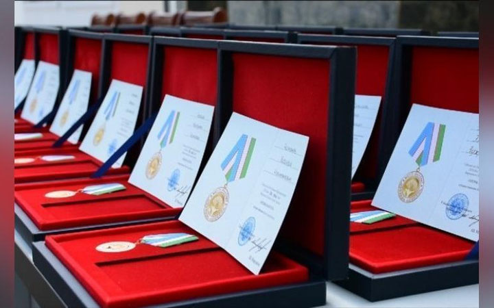 Бир гуруҳ ёшлар «Келажак бунёдкори» медали билан мукофотланди