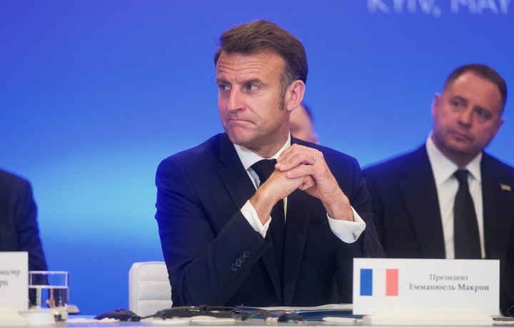 Makron: «Qishda Ukraina energetika tizimiga qarshi zarbalarga moratoriy joriy etish kerak»