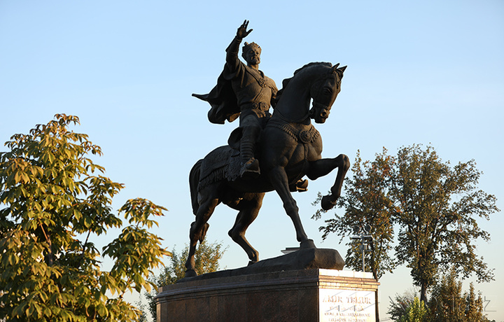 Амир Темур таваллудининг 690 йиллиги кенг нишонланади — Президент қарори