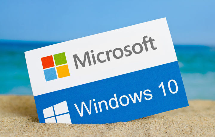 Microsoft принуждает использовать онлайновый аккаунт, если при установке Windows 10 есть доступ к интернету