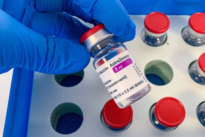ВОЗ предлагает продолжить использование вакцины AstraZeneca