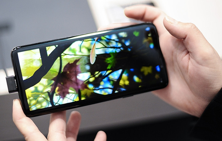 Официальные изображения Samsung Galaxy S10 утекли в Сеть (фото)