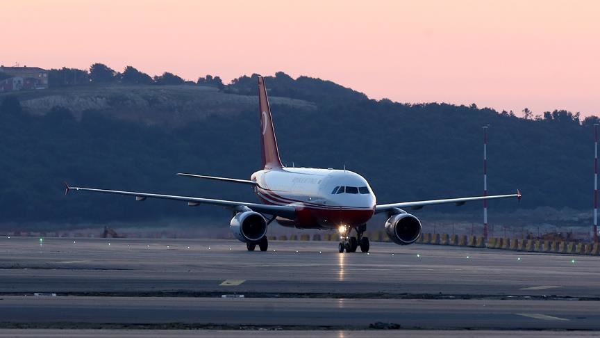 В новом аэропорту Стамбула приземлился первый самолет