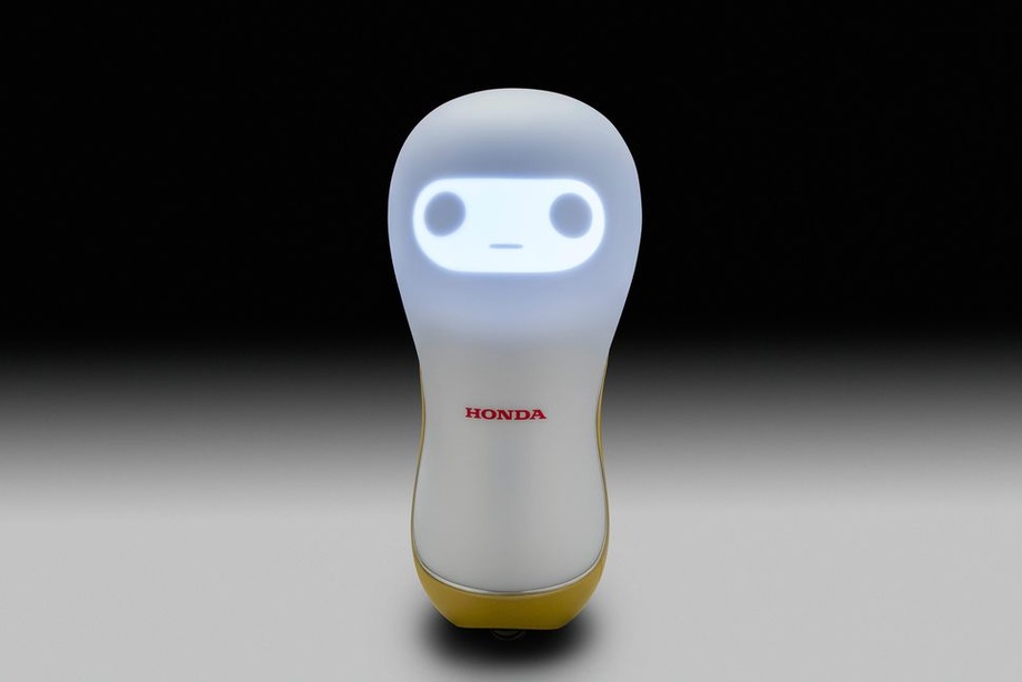 «Dardkash» robot: «Honda» o‘z hissiyotlarini namoyon qila oladigan robotni taqdim etdi