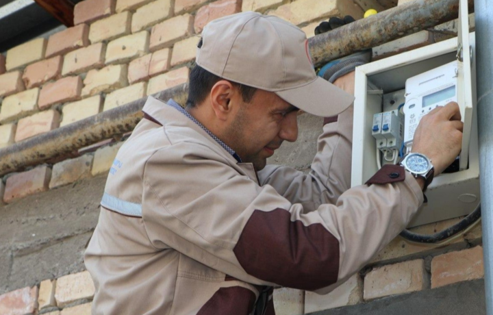 Elektr iste’moli bo‘yicha bir xonadonda yashayotgan uch-to‘rt oila uchun alohida hisobraqam ochilishi mumkin