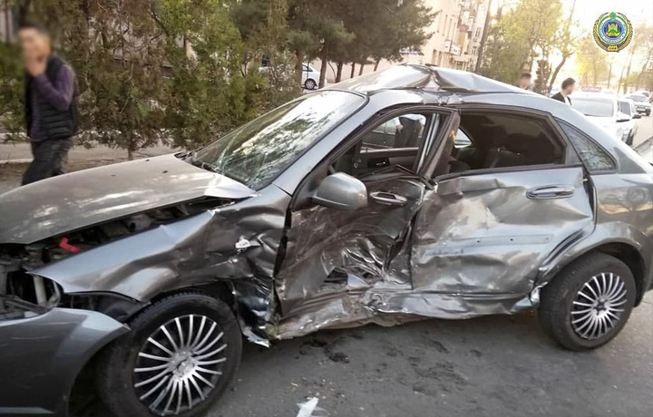В Ташкенте столкнулись «Lacetti» и «Malibu». В ДТП погиб гражданин Азербайджана