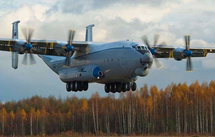 Россияда самолёт қулади: экипажнинг барча аъзоси ҳалок бўлган