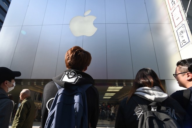 Apple может выпустить новые Apple AirPods и MacBook Pro в мае