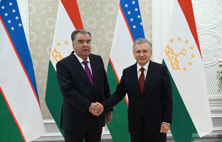 Shavkat Mirziyoyev Emomali Rahmon va Sadir Japarov bilan muloqot o‘tkazdi