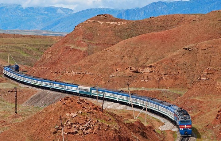 Стало известно, когда начнется строительство железной дороги Китай — Кыргызстан — Узбекистан