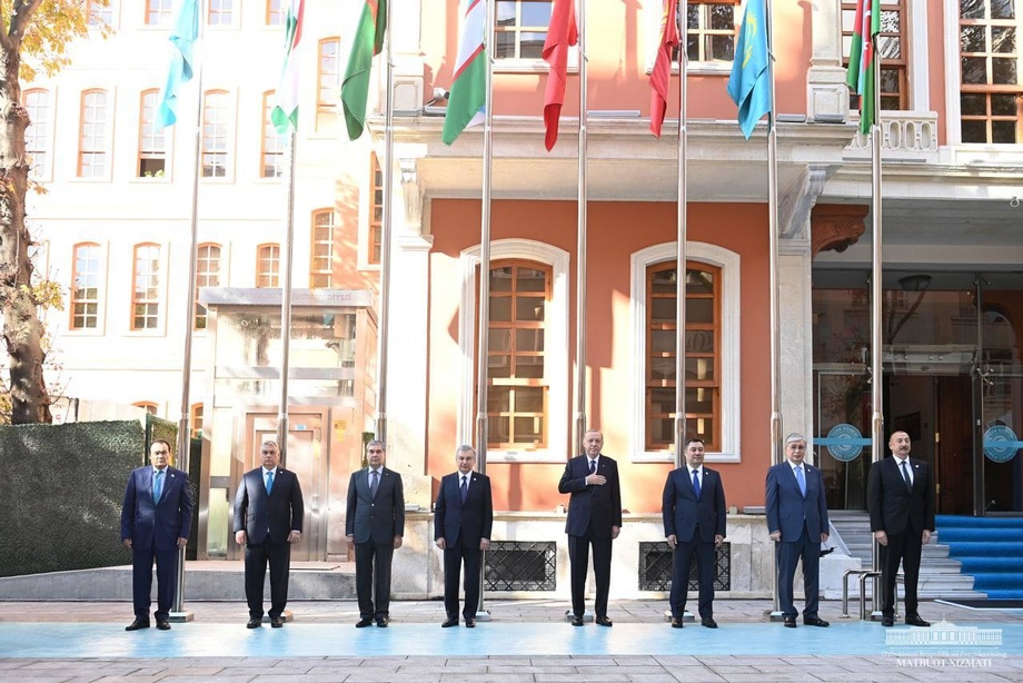 Туркий давлатлар дунё сиёсатидаги ғирромликларни енгишга қодирми? Тўрт элчидан тўрт нуқтаи назар