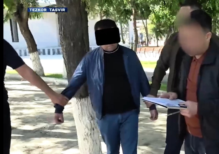 Андижонда банк бошқармаси мансабдори 40 минг доллар билан ушланди