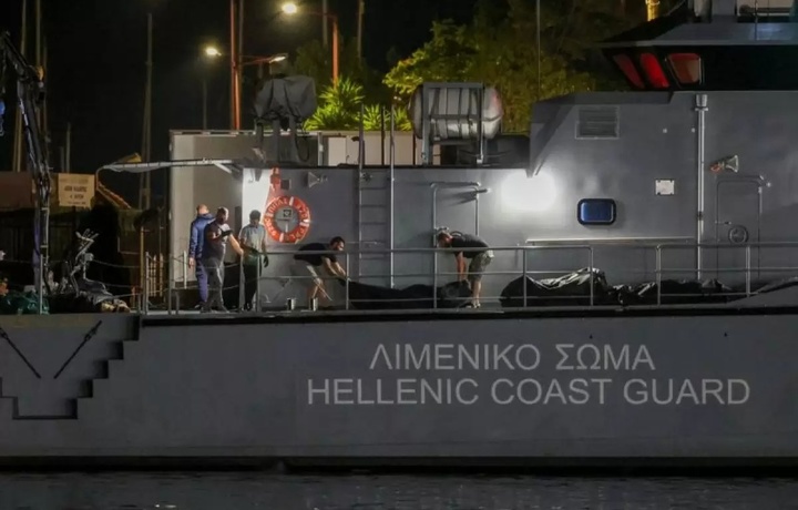 Лодка с мигрантами затонула в Греции: 79 человек погибло, сотни пропали