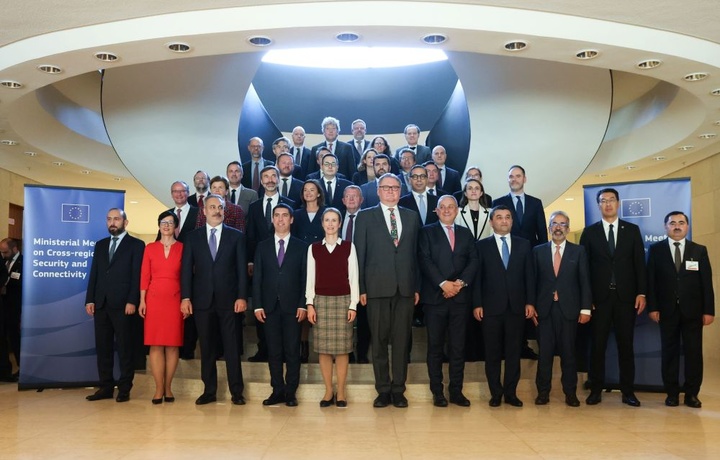 “Кўпроқ имконият – кўпроқ мустақиллик дегани”.  ЕИ ҳамкорлик қўлини чўзмоқда